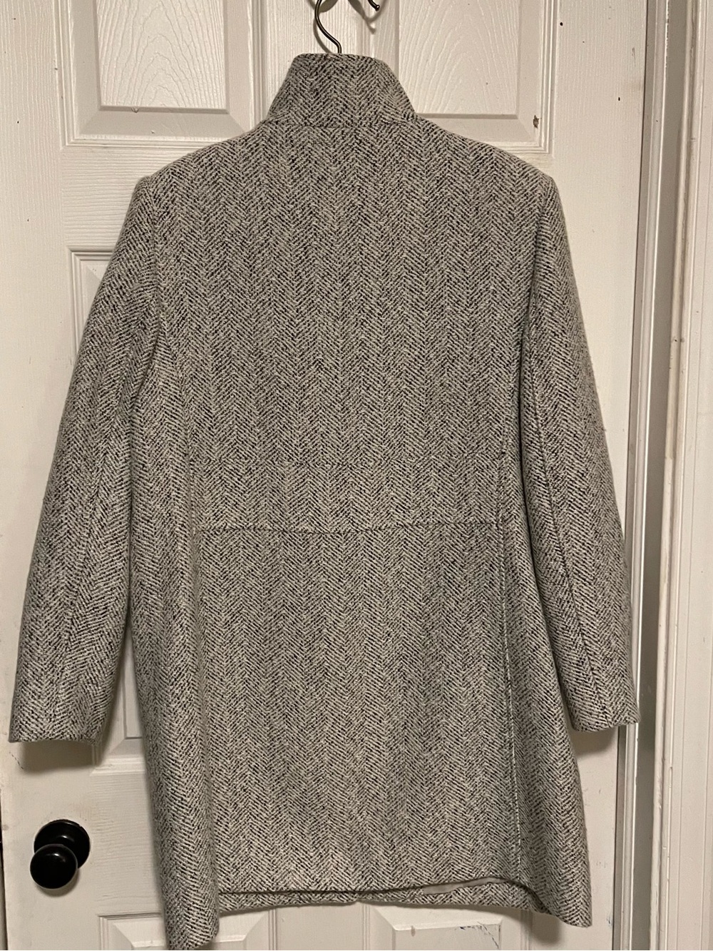 New LOFT Herringbone Funnel Neck
Coat Herringbone Wool-Blend Coat - Picture 10 of 13